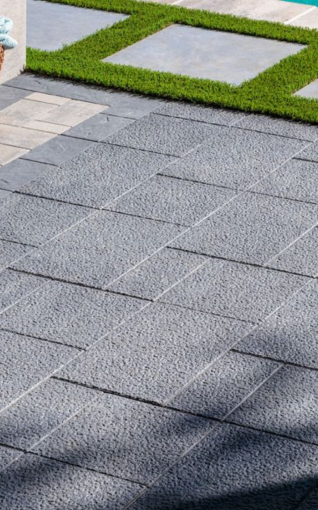 270-318X510_FEATURED-IMAGE-Acadian-Black